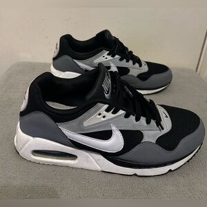 Nike Air Max Correlate Trainers Size 10.5